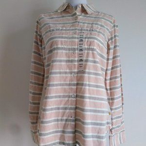 CARHARTT | Women's Long Sleeve Button Down Top